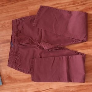 Bandolino size 6 Amy style gently used purple jeans
